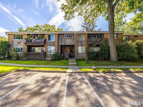 200 Woodmont Avenue 98, Bridgeport CT 06606