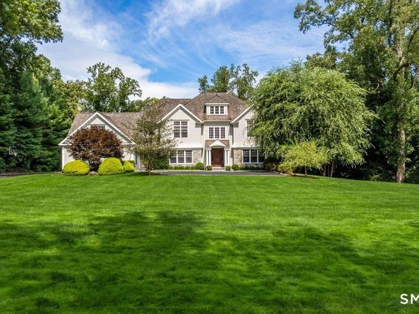 25 Adams Lane, New Canaan CT 06840