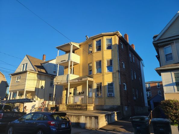31-33-35 Taft Avenue, Bridgeport CT 06606