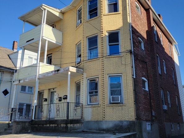 31-33-35 Taft Avenue, Bridgeport CT 06606