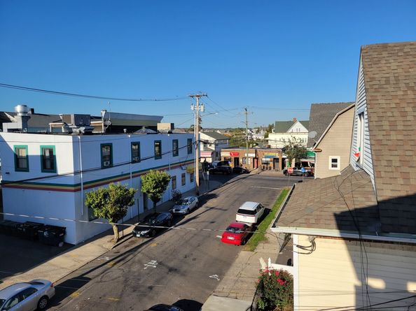 31-33-35 Taft Avenue, Bridgeport CT 06606