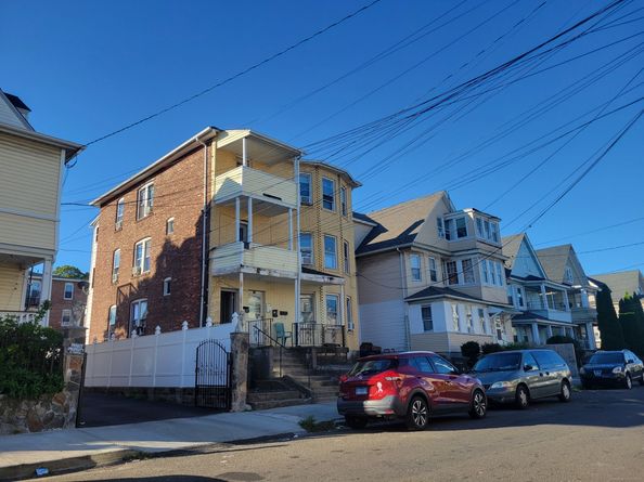 31-33-35 Taft Avenue, Bridgeport CT 06606