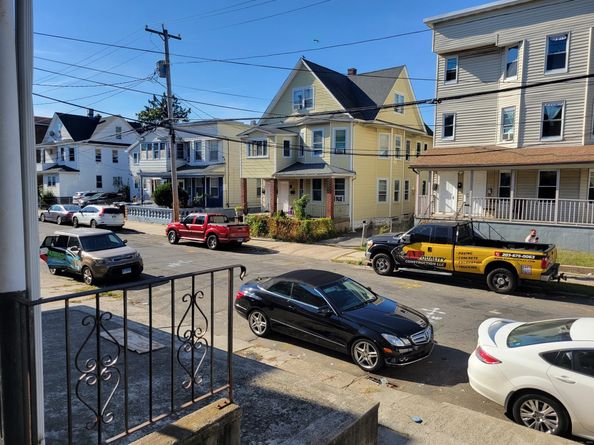 31-33-35 Taft Avenue, Bridgeport CT 06606