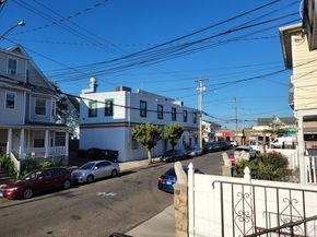 31-33-35 Taft Avenue, Bridgeport CT 06606