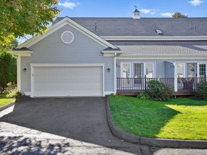 1 Village Drive 1, Trumbull CT 06611