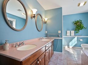 1 Village Drive 1, Trumbull CT 06611