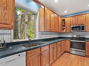 1 Village Drive 1, Trumbull CT 06611