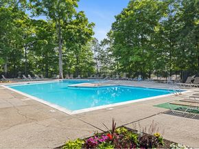 3 Stebbins Close 3, Ridgefield CT 06877