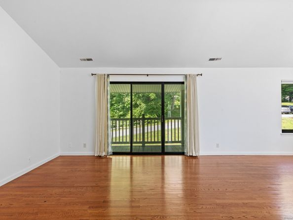 3 Stebbins Close 3, Ridgefield CT 06877