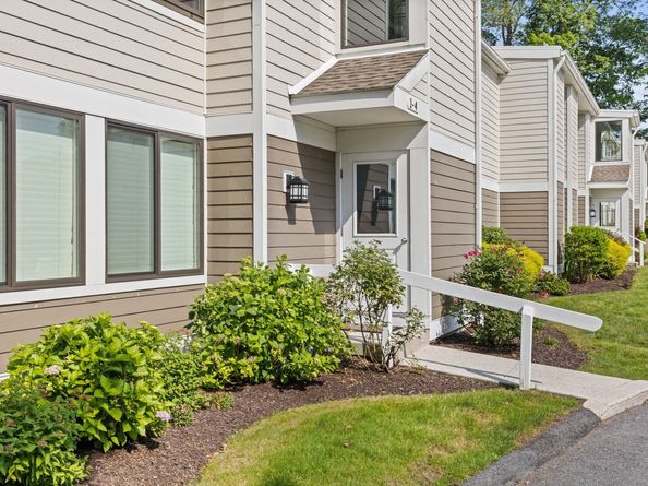 3 Stebbins Close 3, Ridgefield CT 06877