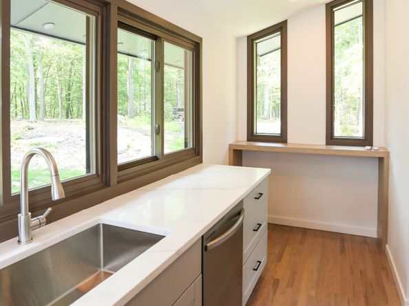 7 Hillcrest Lane, Weston CT 06883