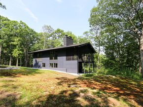 7 Hillcrest Lane, Weston CT 06883