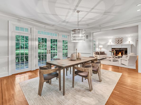 4 Lyons Plain Road, Weston CT 06883