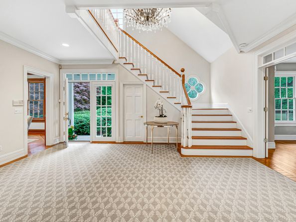 4 Lyons Plain Road, Weston CT 06883