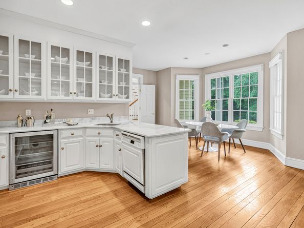 4 Lyons Plain Road, Weston CT 06883