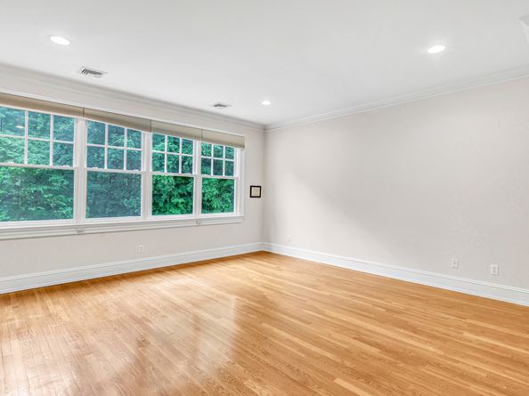 4 Lyons Plain Road, Weston CT 06883