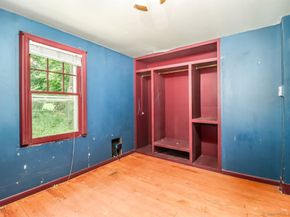 16 Oak Street, New Fairfield CT 06812