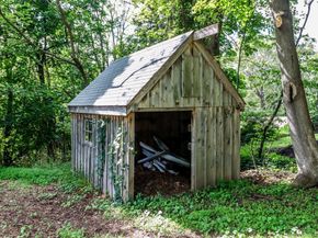 16 Oak Street, New Fairfield CT 06812