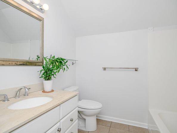 360 Westport Avenue 10, Norwalk CT 06851