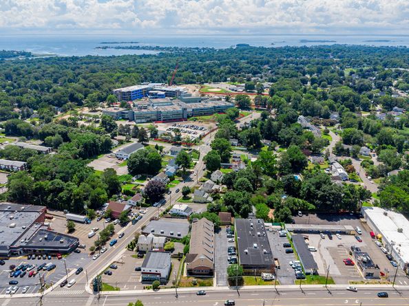 360 Westport Avenue 10, Norwalk CT 06851