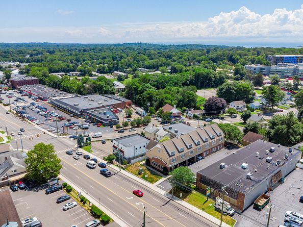 360 Westport Avenue 10, Norwalk CT 06851