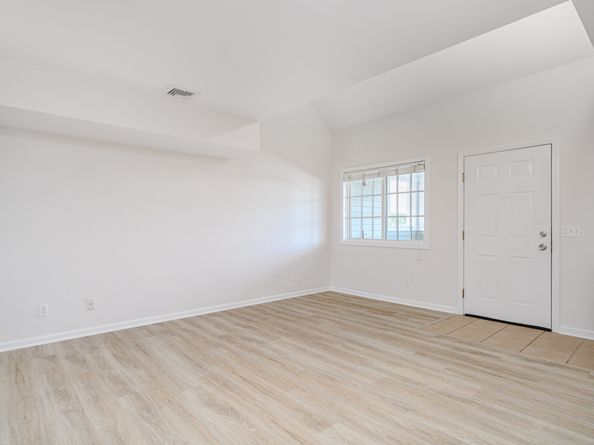 360 Westport Avenue 10, Norwalk CT 06851