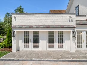 22 Ocean Drive N, Stamford CT 06902