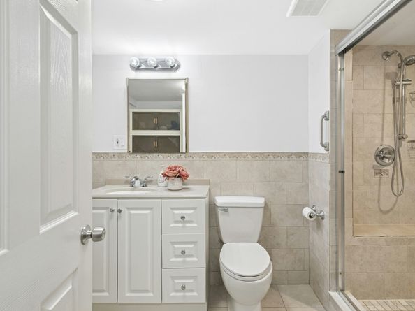 40 Winthrop Place, Monroe CT 06468