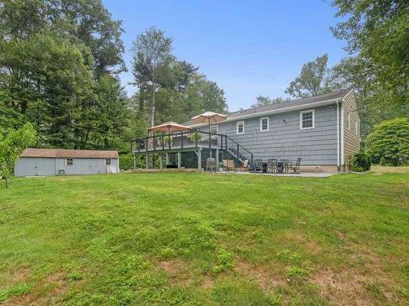 40 Winthrop Place, Monroe CT 06468