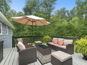 40 Winthrop Place, Monroe CT 06468