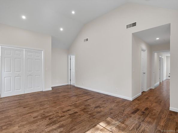 410 Alba Avenue, Bridgeport CT 06606