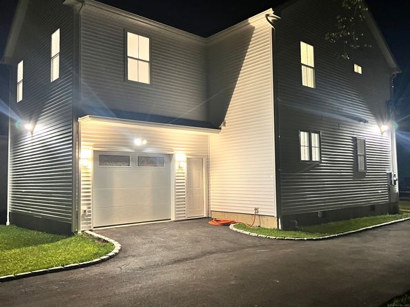 410 Alba Avenue, Bridgeport CT 06606
