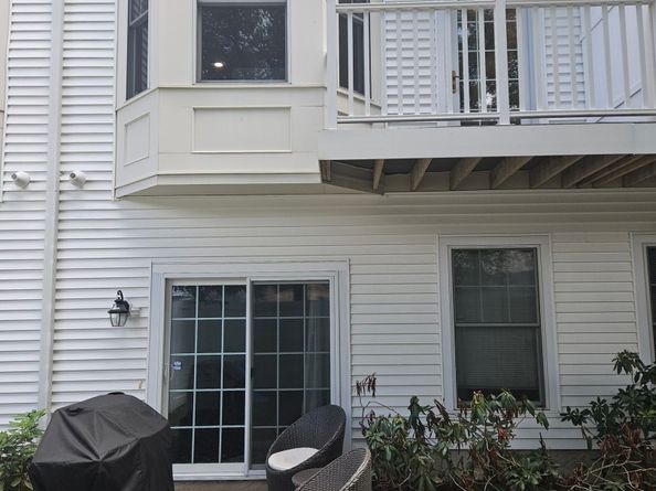 14 1st Street APT J, Stamford CT 06905