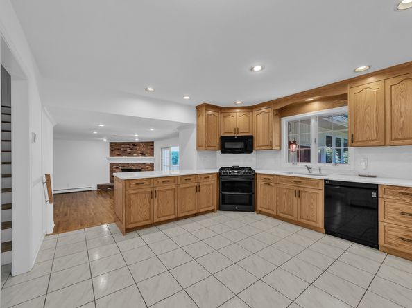 66 Scenic Hill Road, Trumbull CT 06611