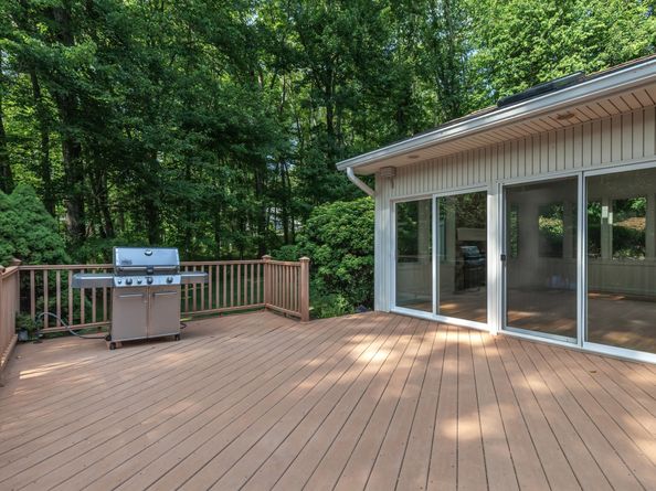 66 Scenic Hill Road, Trumbull CT 06611