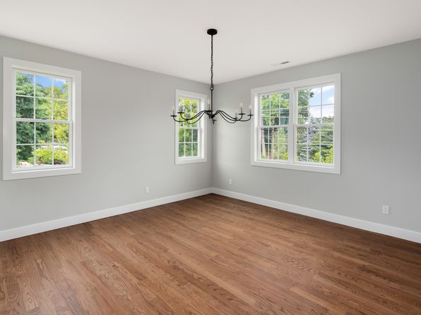 6 Walnut Ridge Court, Stamford CT 06905