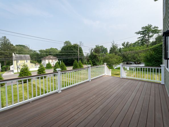 6 Walnut Ridge Court, Stamford CT 06905