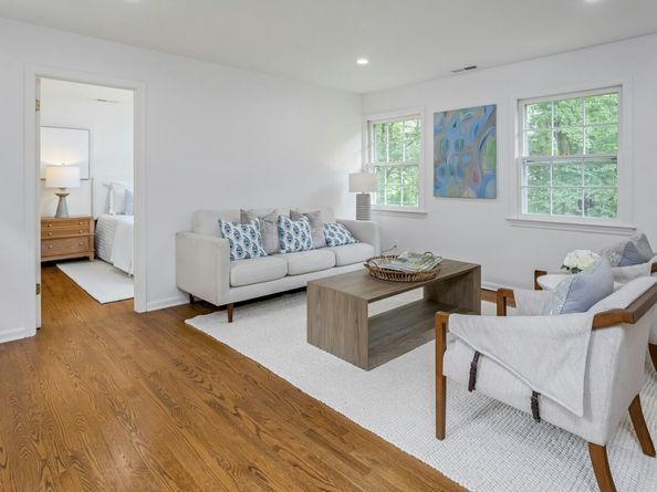 171 Proprietors Crossing, New Canaan CT 06840