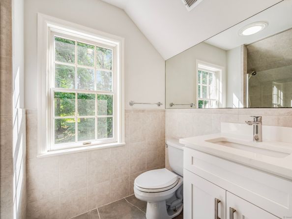 12B Hickory Drive, Greenwich CT 06831