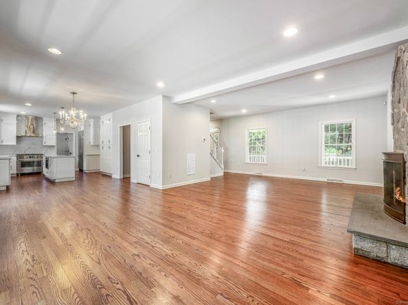 12B Hickory Drive, Greenwich CT 06831
