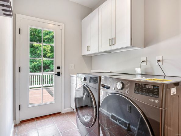 12B Hickory Drive, Greenwich CT 06831