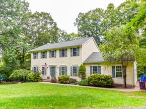 3A Wolfpits Road, Bethel CT 06801