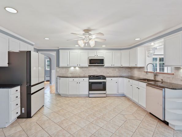 24 Haig Avenue, Stamford CT 06905