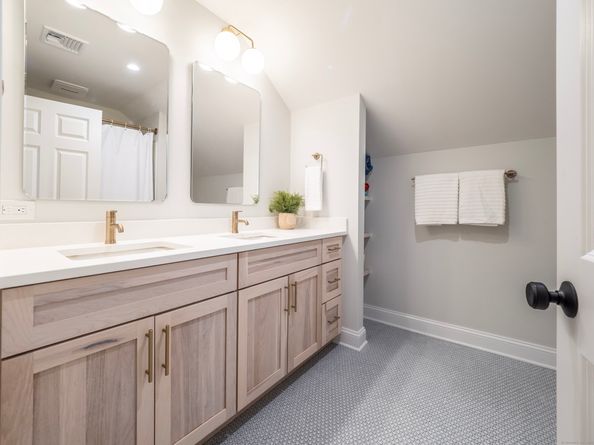 283 Redding Road, Redding CT 06896
