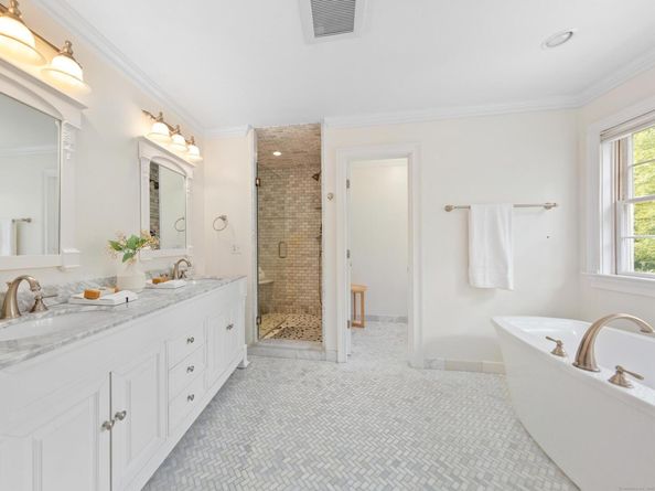 48 Duck Pond Place, Wilton CT 06897