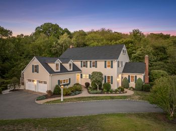 48 Duck Pond Place