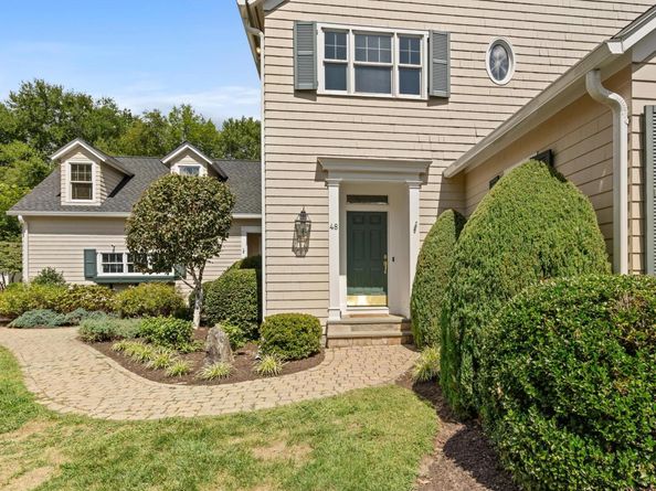 48 Duck Pond Place, Wilton CT 06897