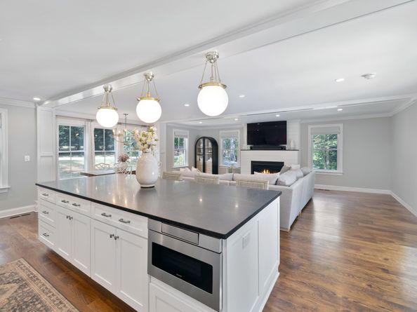 48 Silver Ridge Road, New Canaan CT 06840