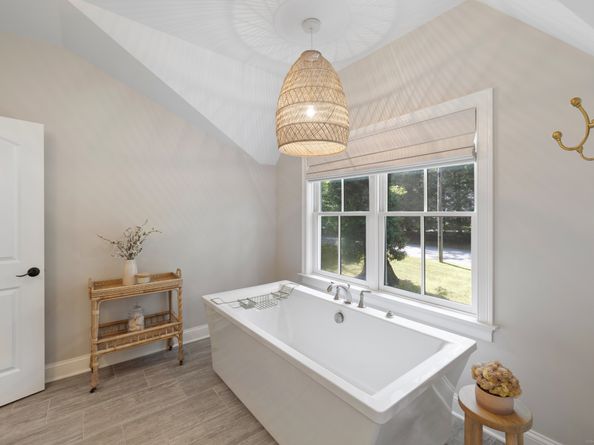 48 Silver Ridge Road, New Canaan CT 06840