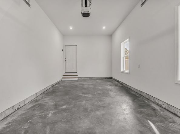 87 Oliver Street, Bridgeport CT 06606